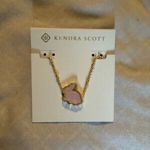 kendra scott gold bunny short pendant necklace